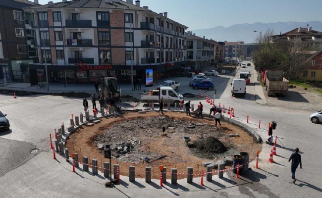 EMNİYET KAVŞAĞI YENİLENİYOR